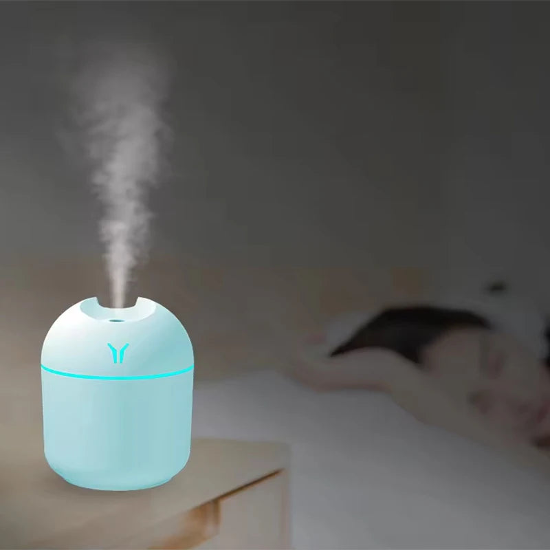 Humidifier USB 250ml Mute Humidifier Aromatherapy Desk Bedroom Desktop Portable Large Spray Car Purifier with LED Night